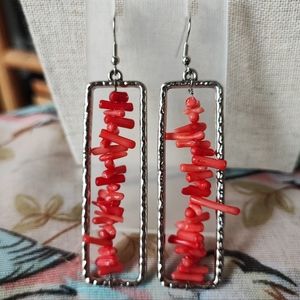 Faux Coral Seashore Silver Tone Pierced Earrings NEW Cruise Jewelry Brand New